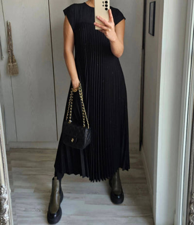 Jolijn™ | Timeless and Comfortable Dress